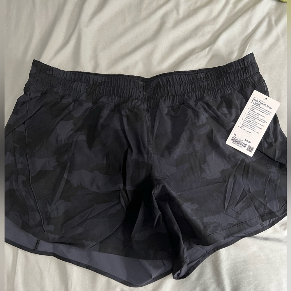 NWT Lululemon Track That, Lined Short. Size 20